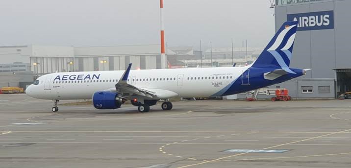【極希少】1/100 airbus SMBC Aviation Capital SMBC Aviation Capital orders 60 A320neo Family aircraft | Airbus